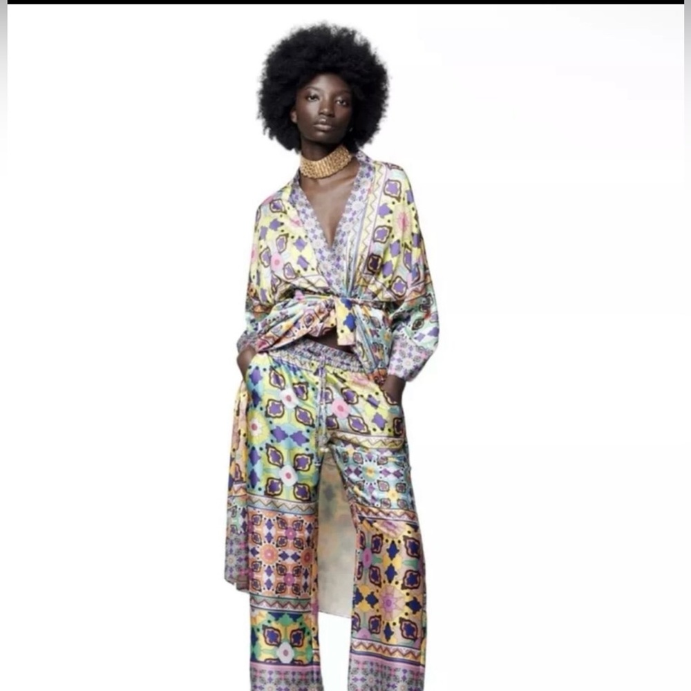 Multicolor Printed Zara Belted Kimono Blouse